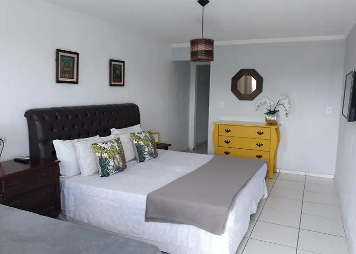 Pousada Cris Garden Bed&Breakfast